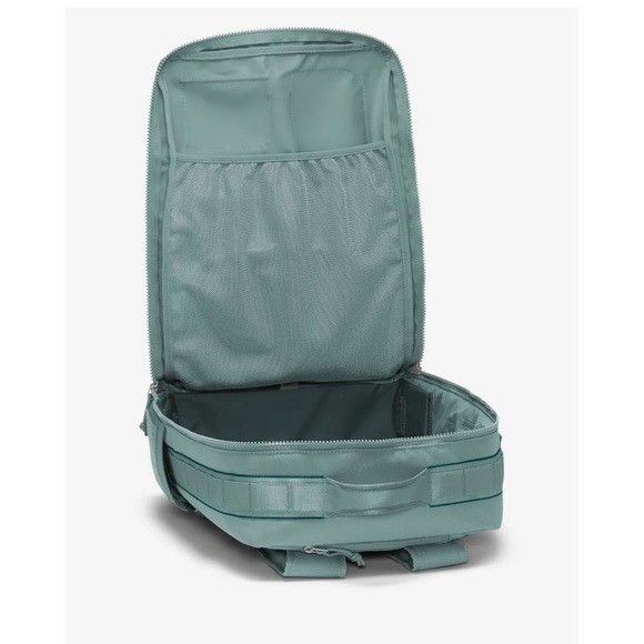 Nike Utility Elite backpack - Picture 8 of 9